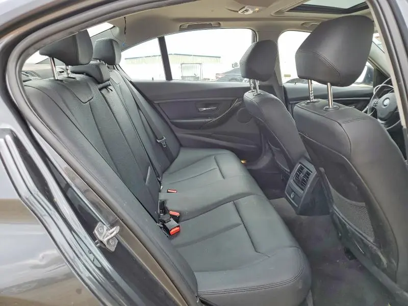 2017 BMW 320 I  