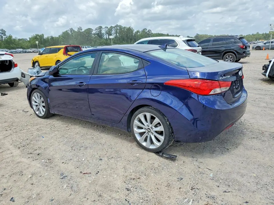 2013 HYUNDAI ELANTRA GLS  