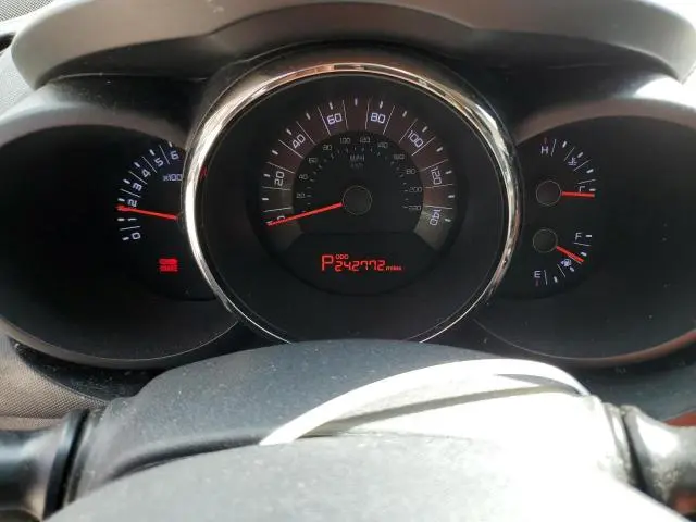 2011 KIA SOUL +  