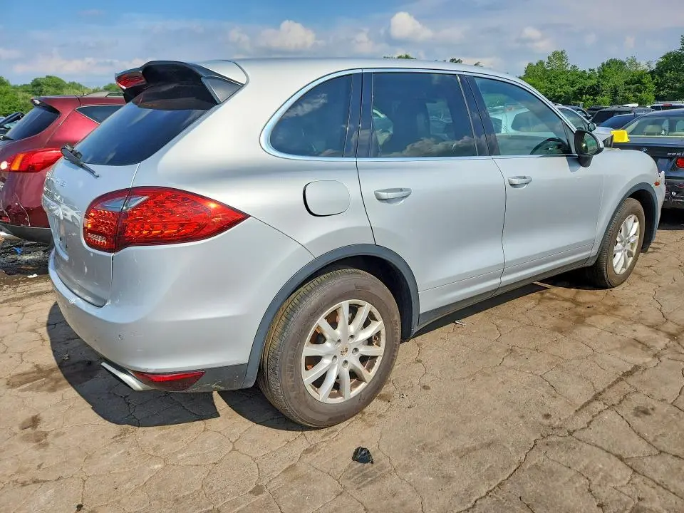 2012 PORSCHE CAYENNE   