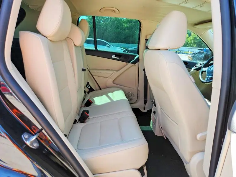 2013 VOLKSWAGEN TIGUAN S  