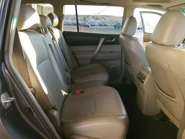 2011 TOYOTA HIGHLANDER BASE  