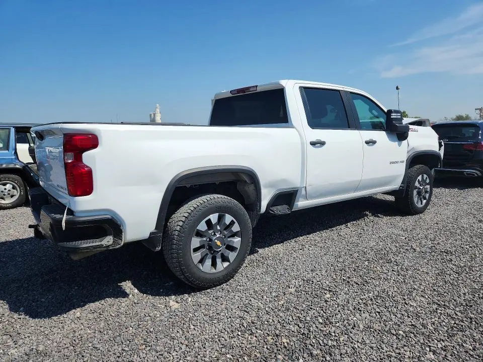 2024 CHEVROLET SILVERADO K2500 CUSTOM  