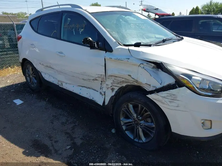 2015 HYUNDAI TUCSON SE