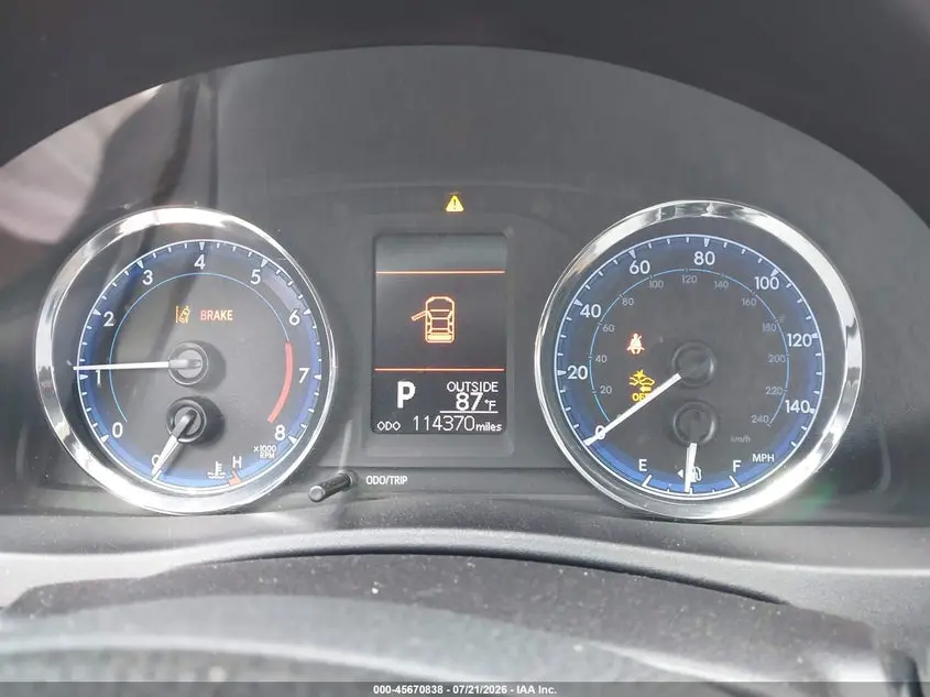 2018 TOYOTA COROLLA LE