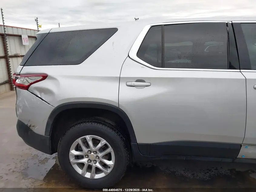 2019 CHEVROLET TRAVERSE LS