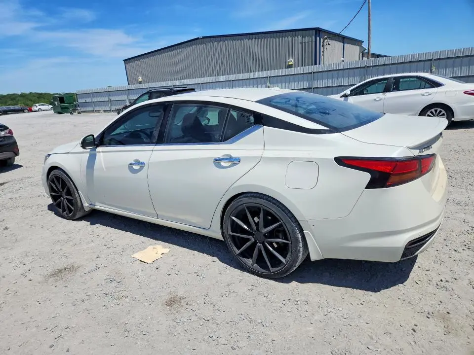 2019 NISSAN ALTIMA SV  