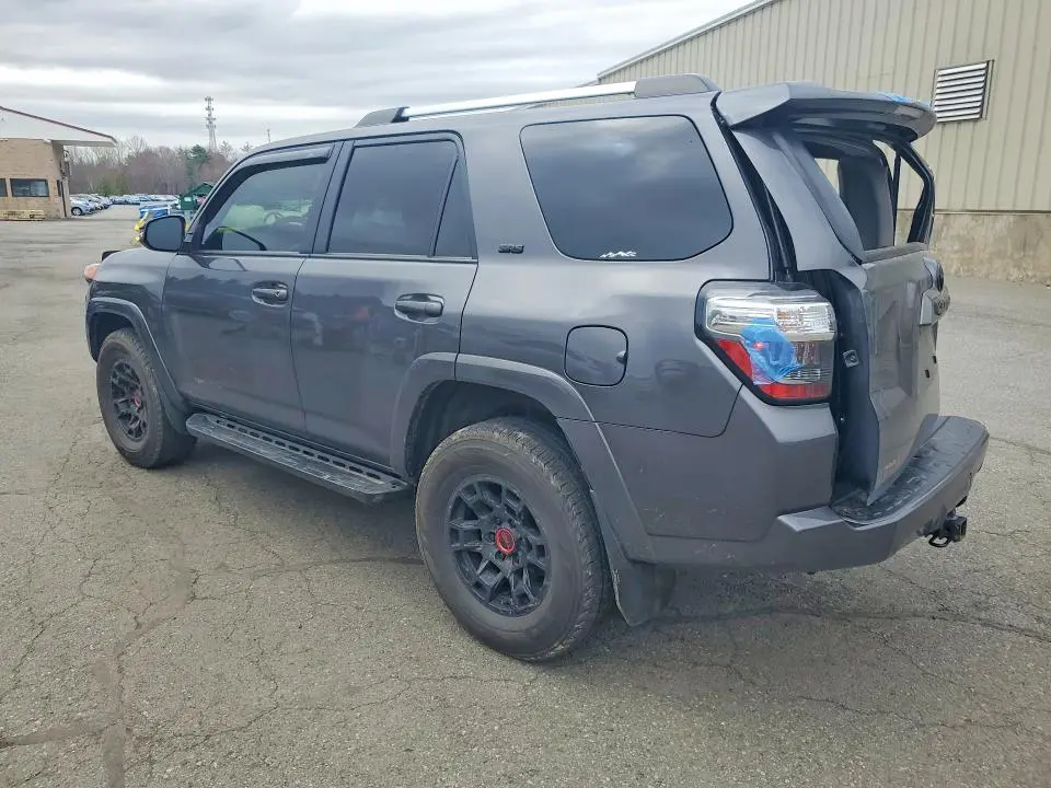2022 TOYOTA 4RUNNER SR5 PREMIUM  