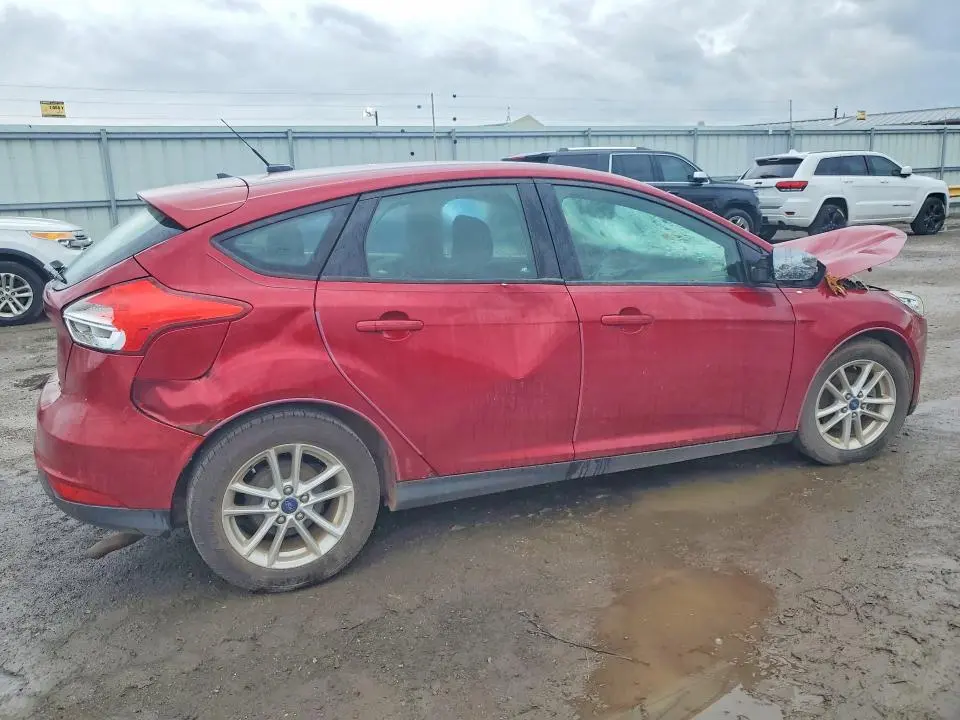 2016 FORD FOCUS SE  