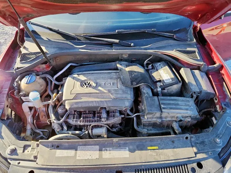 2015 VOLKSWAGEN PASSAT SE  