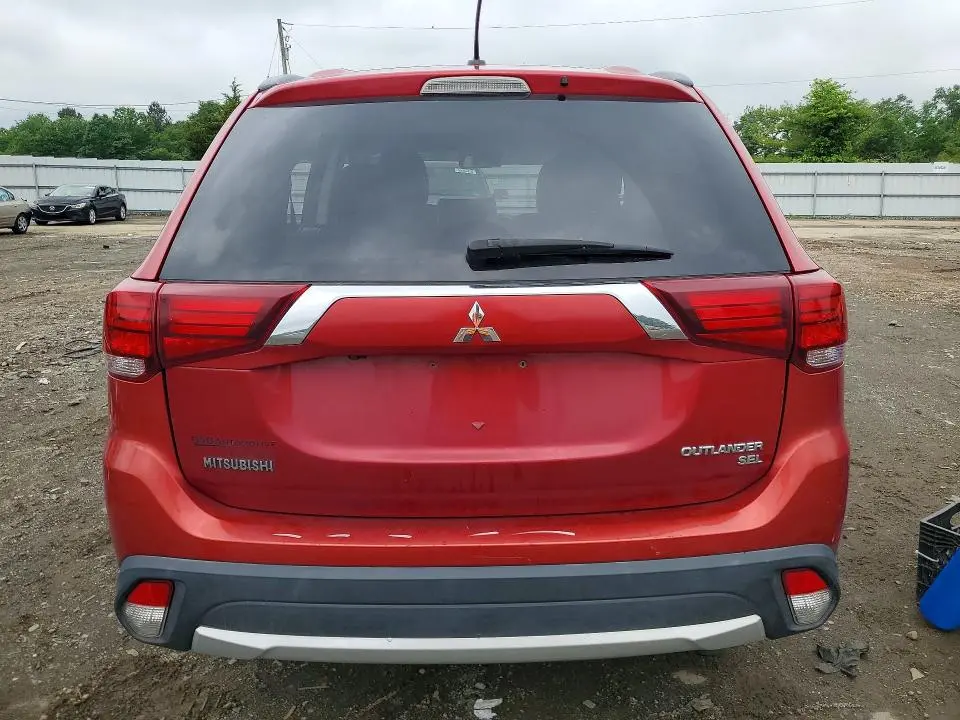 2016 MITSUBISHI OUTLANDER SE  