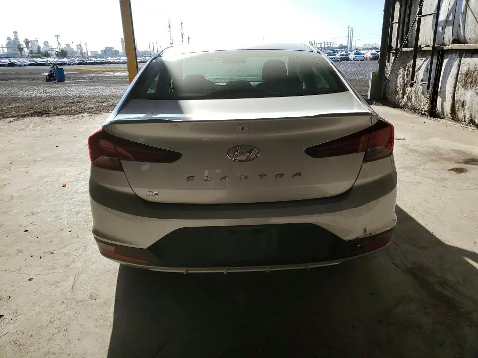 2019 HYUNDAI ELANTRA SE  