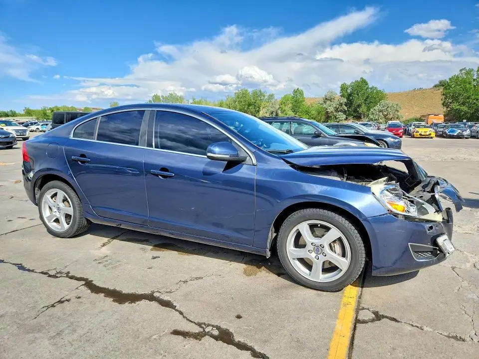 2013 VOLVO S60 T5  