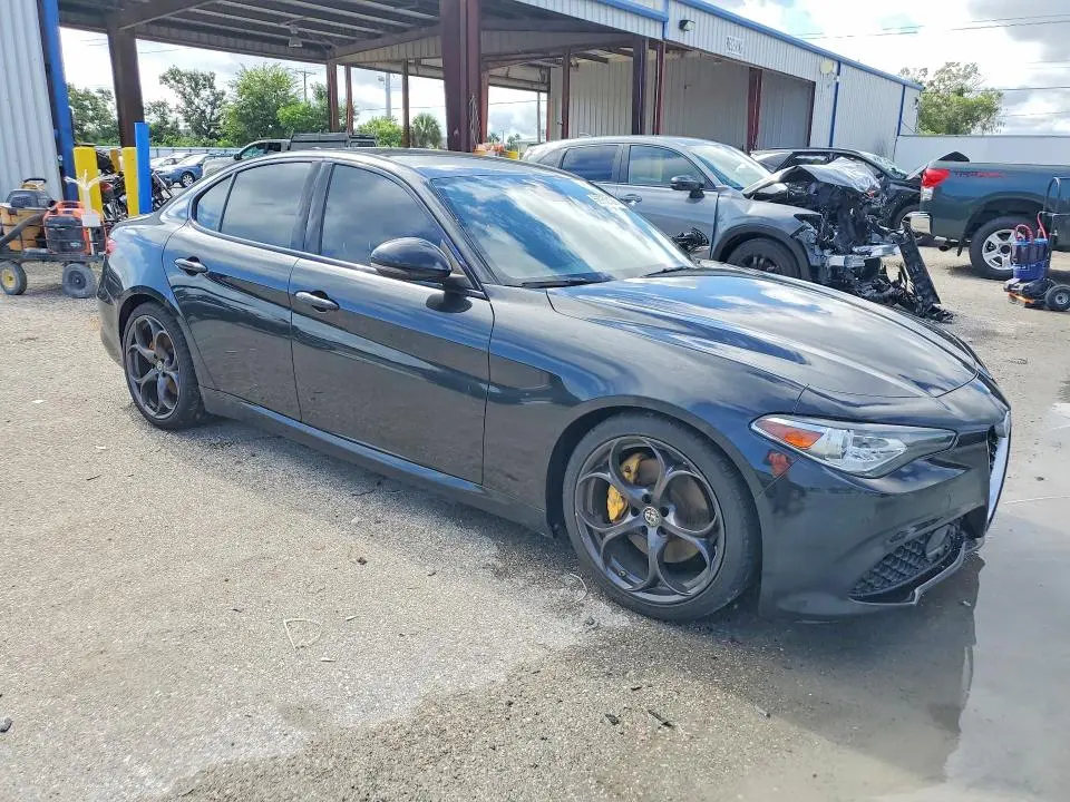 2018 ALFA ROMEO GIULIA TI  