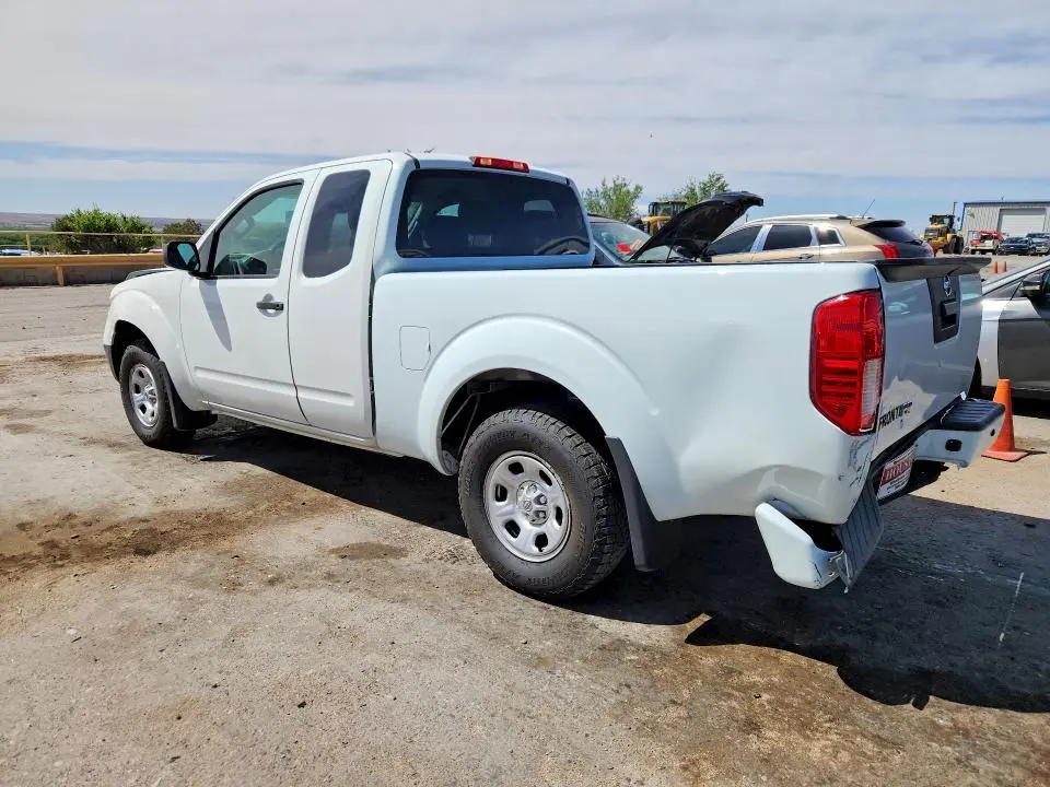 2017 NISSAN FRONTIER S  