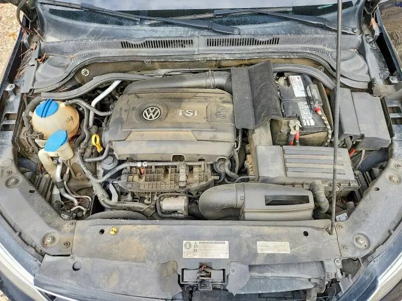 2015 VOLKSWAGEN JETTA SE  