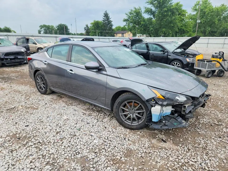 2022 NISSAN ALTIMA S  