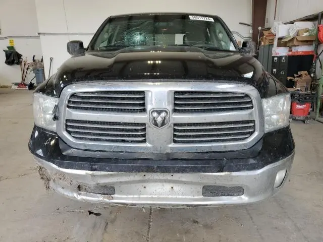 2016 RAM 1500 SLT  