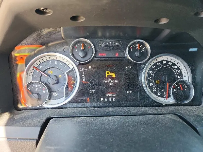 2016 RAM 1500 LARAMIE  
