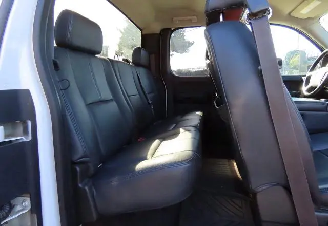 2011 GMC SIERRA K2500 SLE  
