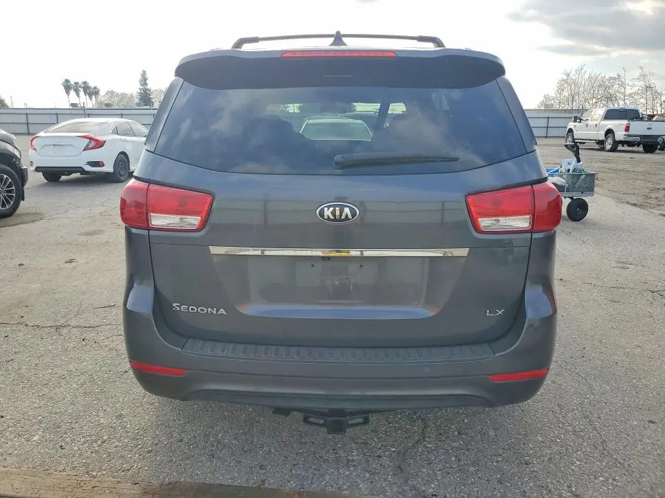 2016 KIA SEDONA LX  