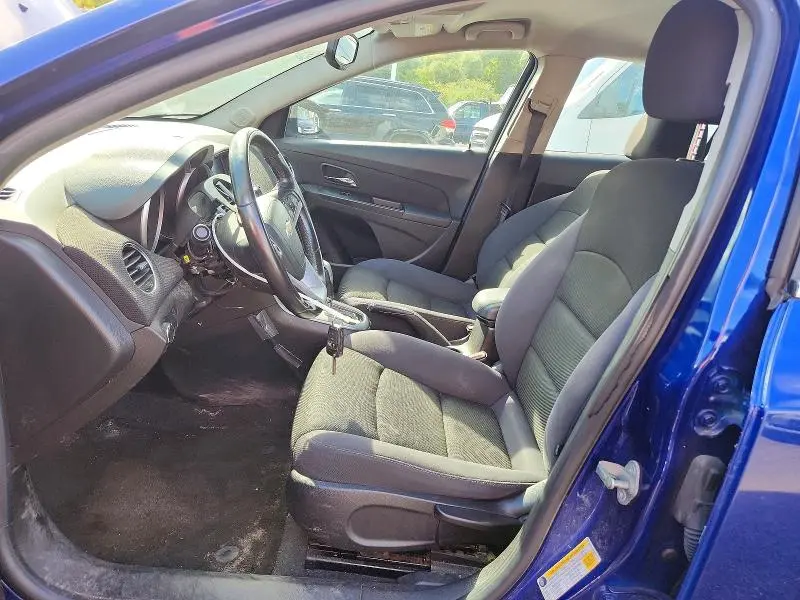 2013 CHEVROLET CRUZE LT  