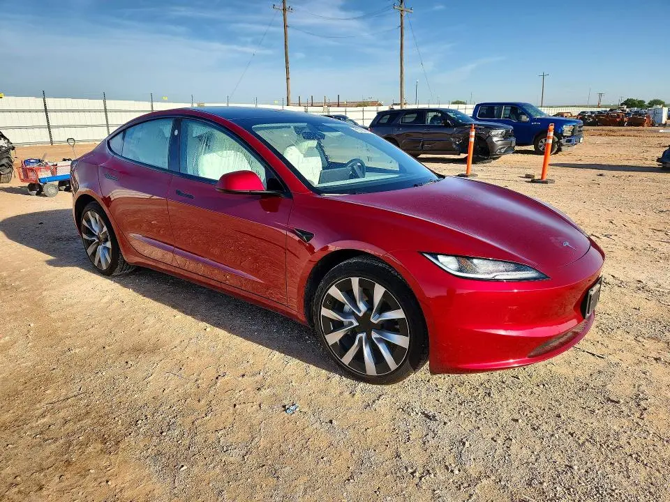 2025 TESLA MODEL 3   