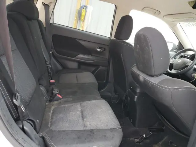 2018 MITSUBISHI OUTLANDER SE