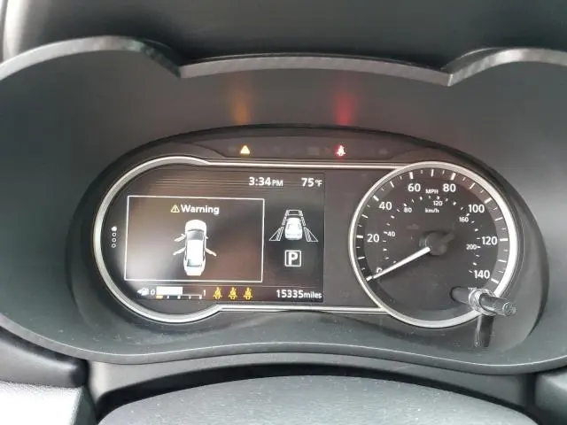 2024 NISSAN VERSA SR