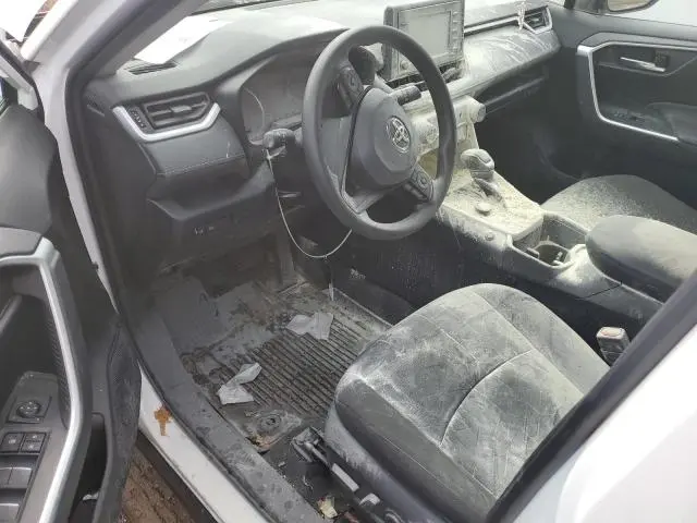 2022 TOYOTA RAV4 XLE  