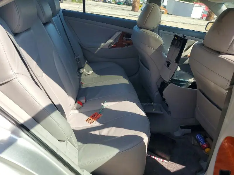 2011 TOYOTA CAMRY XLE  