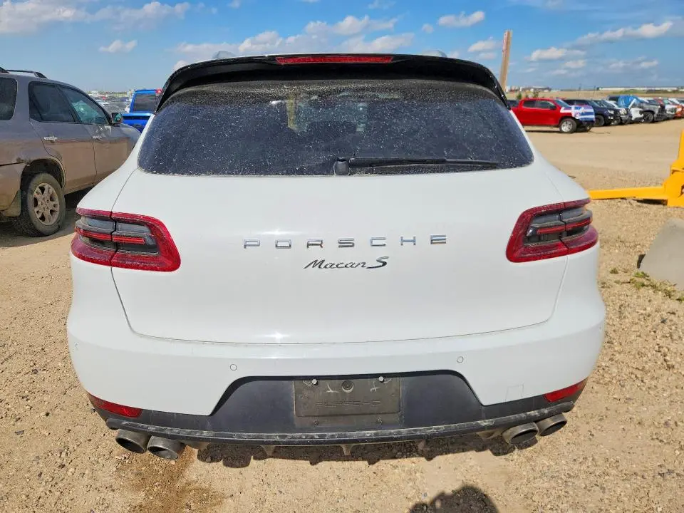 2015 PORSCHE MACAN S  