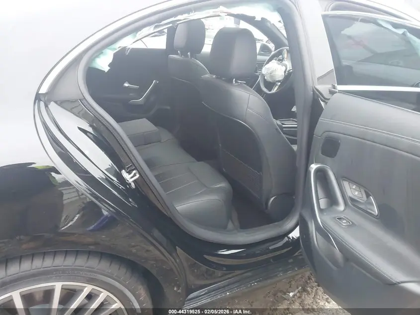 2024 MERCEDES-BENZ CLA 250 COUPE 4MATIC