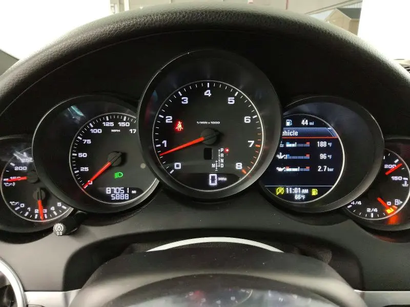 2016 PORSCHE CAYENNE   