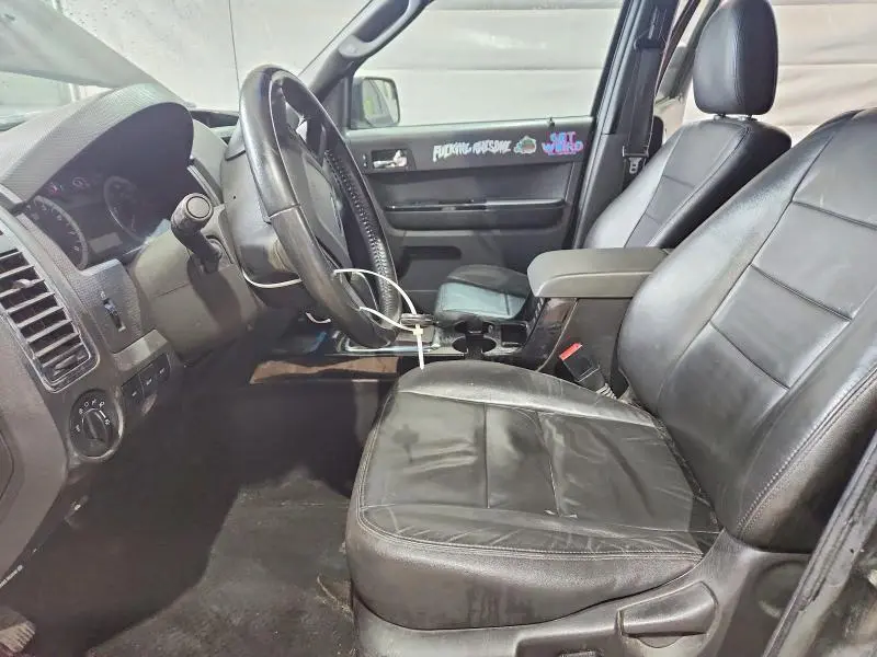 2011 FORD ESCAPE LIMITED  