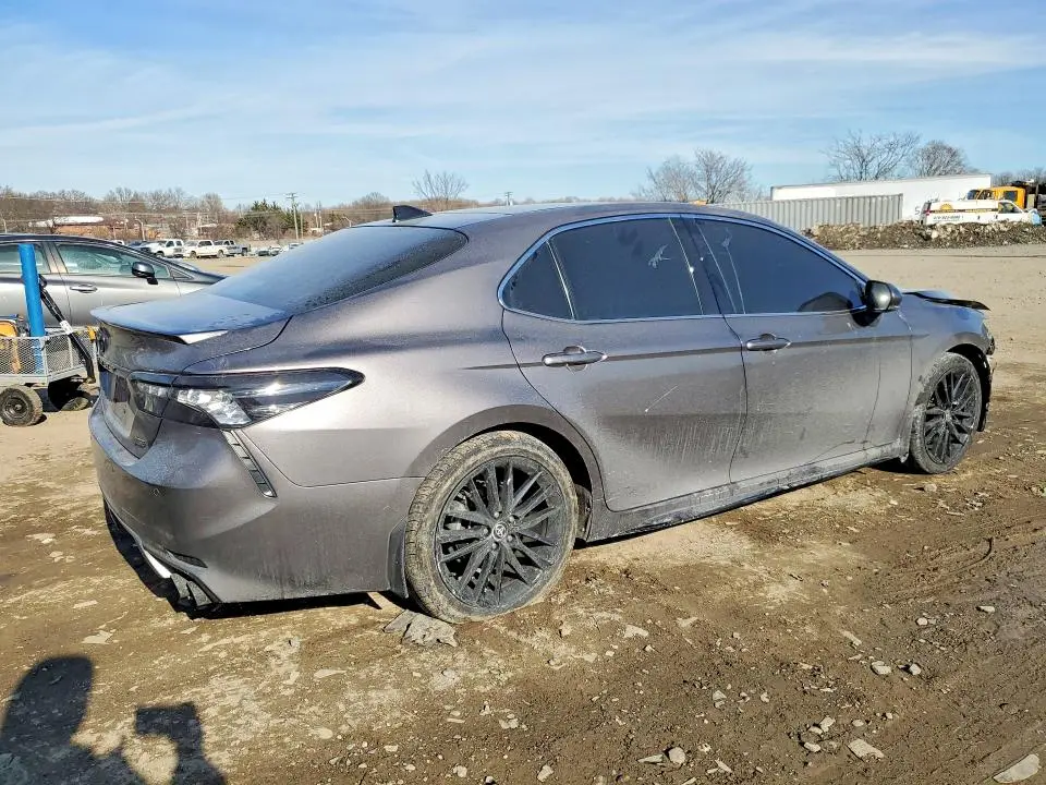 2024 TOYOTA CAMRY   