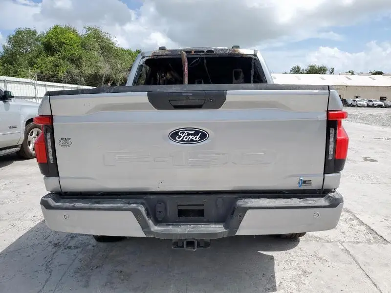 2024 FORD F150 LIGHTNING XLT  