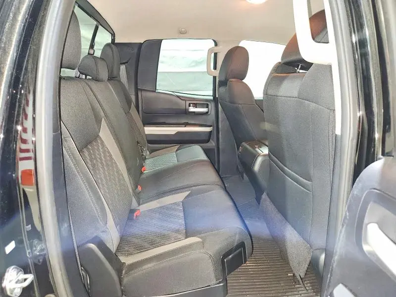 2015 TOYOTA TUNDRA SR5  