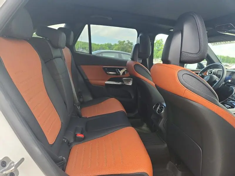 2023 MERCEDES-BENZ GLC 300  