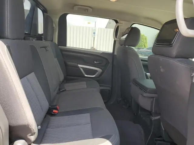2022 NISSAN TITAN S  