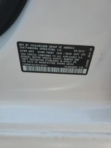 2013 VOLKSWAGEN PASSAT SE  