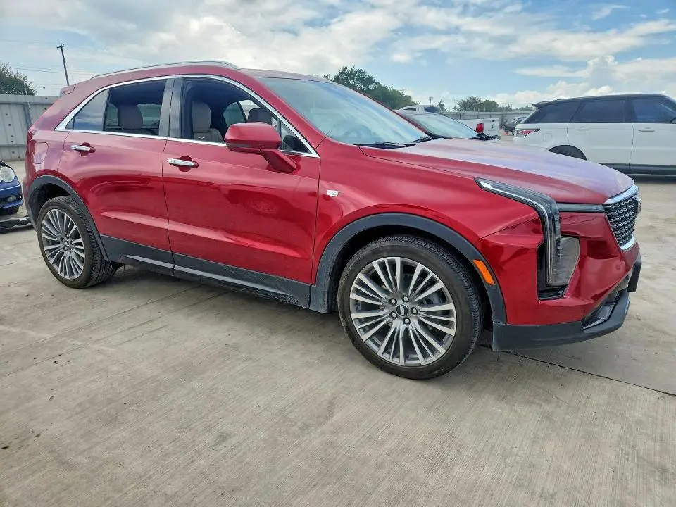 2024 CADILLAC XT4 PREMIUM LUXURY  