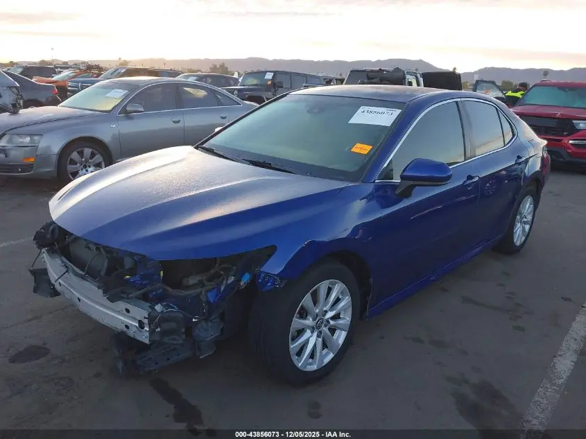 2018 TOYOTA CAMRY LE