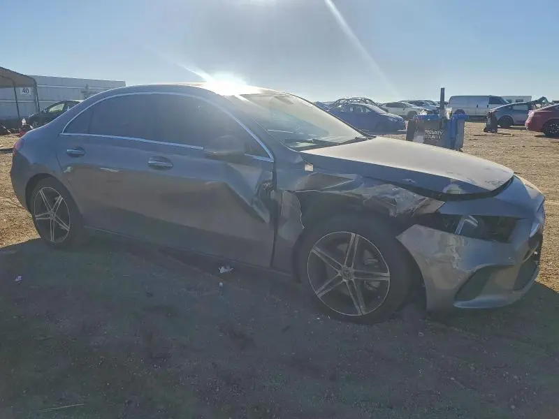 2021 MERCEDES-BENZ A 220  