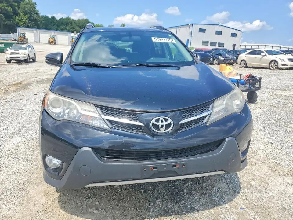 2015 TOYOTA RAV4 XLE  