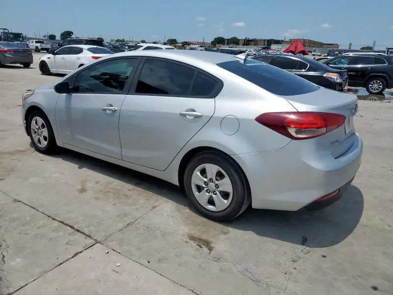 2017 KIA FORTE LX  