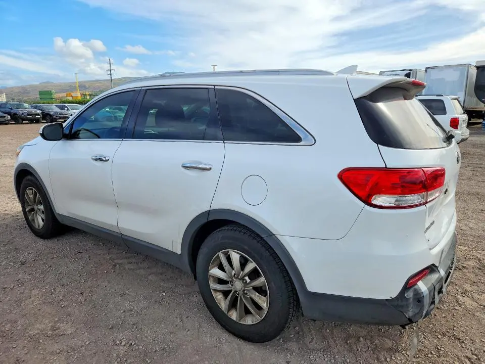 2017 KIA SORENTO LX  