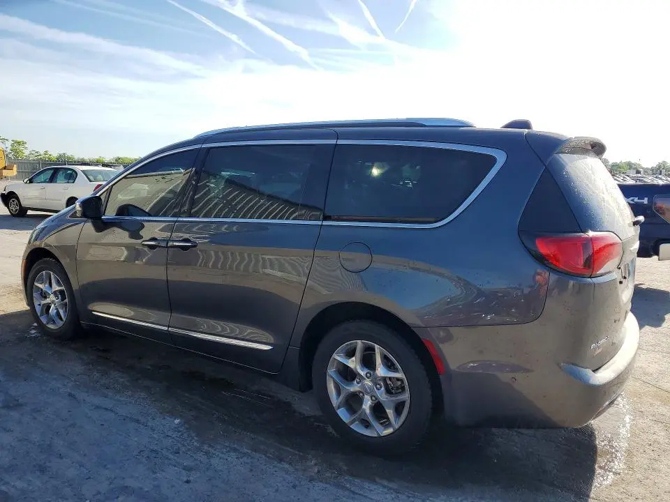 2018 CHRYSLER PACIFICA LIMITED  