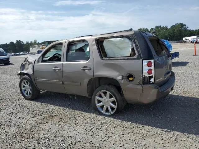 2013 GMC YUKON SLE  
