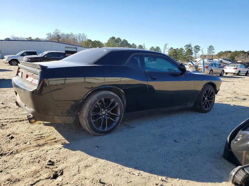 2016 DODGE CHALLENGER SXT  